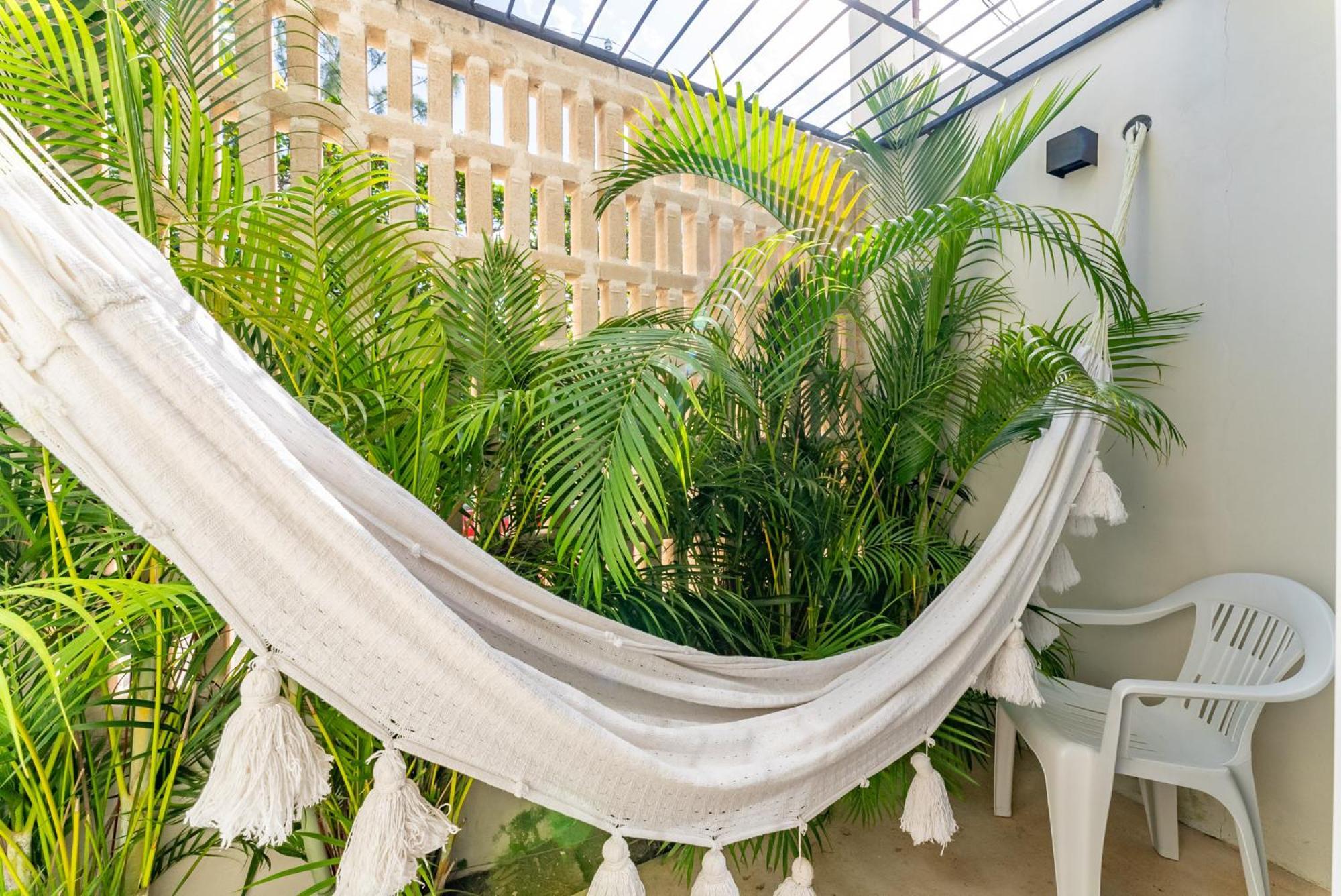 Bed Away Studios Cancun Exterior photo